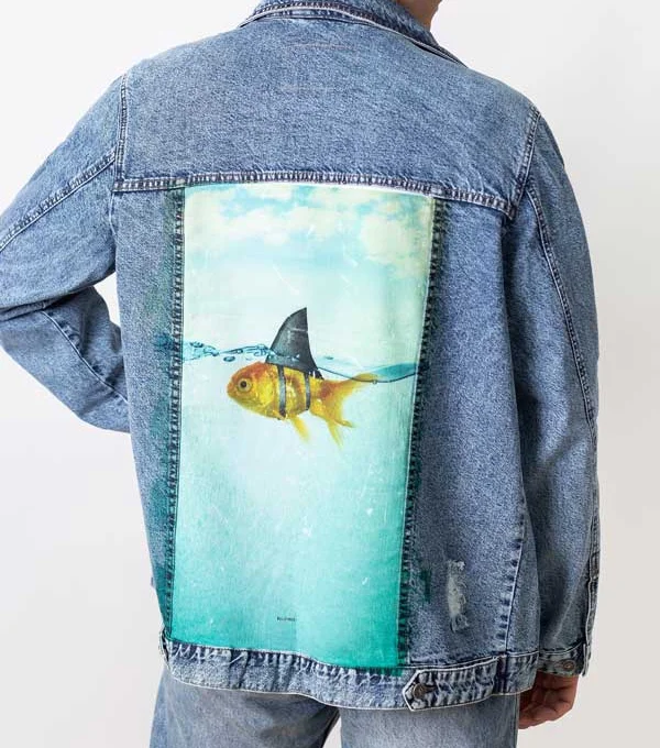 Джинсовая куртка Грозная рыбка