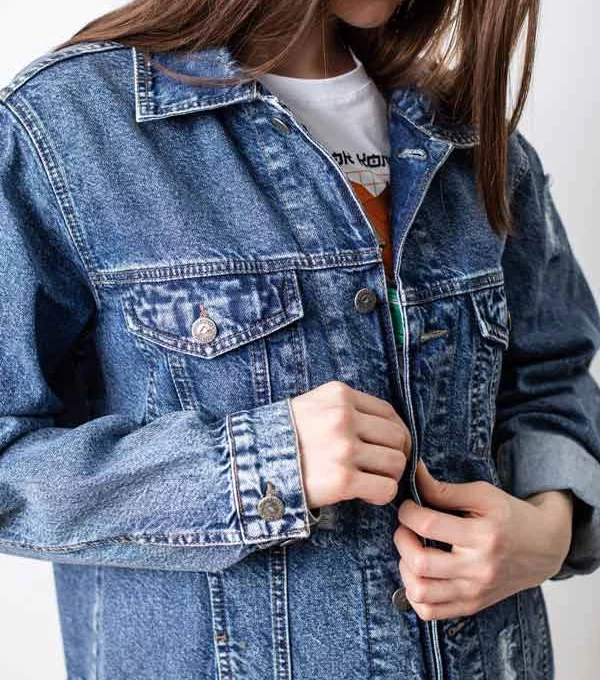 Джинсовая куртка Девушка с косой