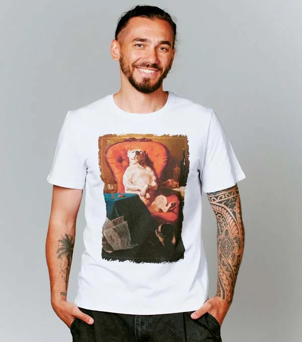 Футболка Мопс в кресле. Эрмитаж