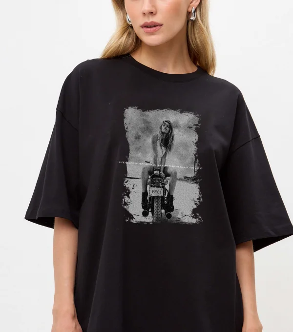 Футболка Девушка на мотоцикле