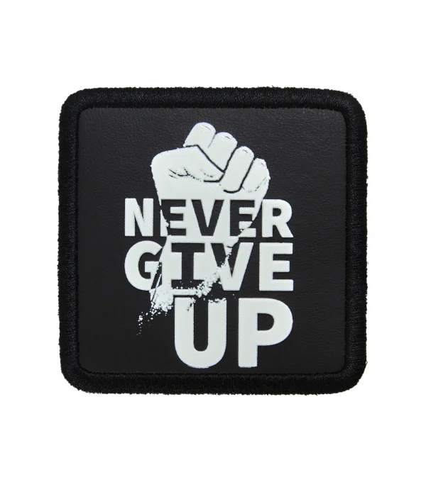 Шеврон Never give up